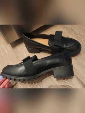 PENN. Vegan Leather Chunky Loafers with Bow 9WW